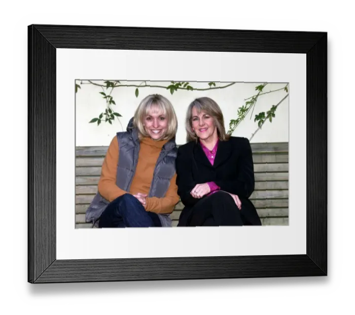 Framed Print : Michaela Strachan TV Presenter October 1999 Pictured with Nina Myskow Mirror Staff