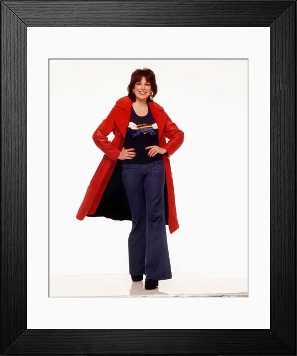 Framed Print : Sally James TV presenter studio shots June 1999 former presenter of childrens TV