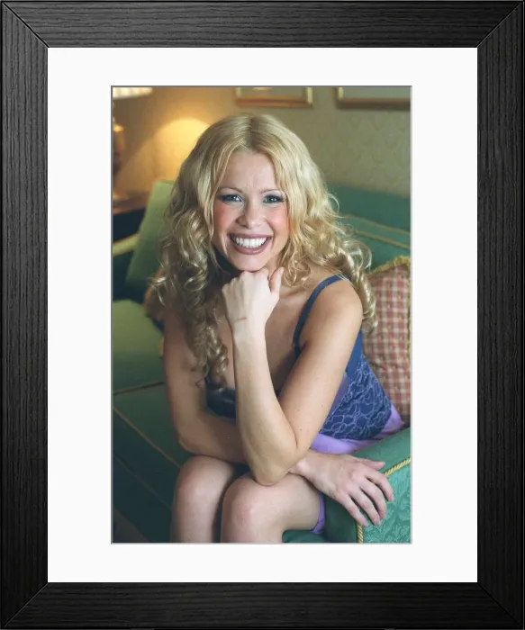 Framed Print : Melinda Messenger TV Presenter Model November 1999 m2 Framed Print : Melinda Messenger TV Presenter Model November 1999 m2