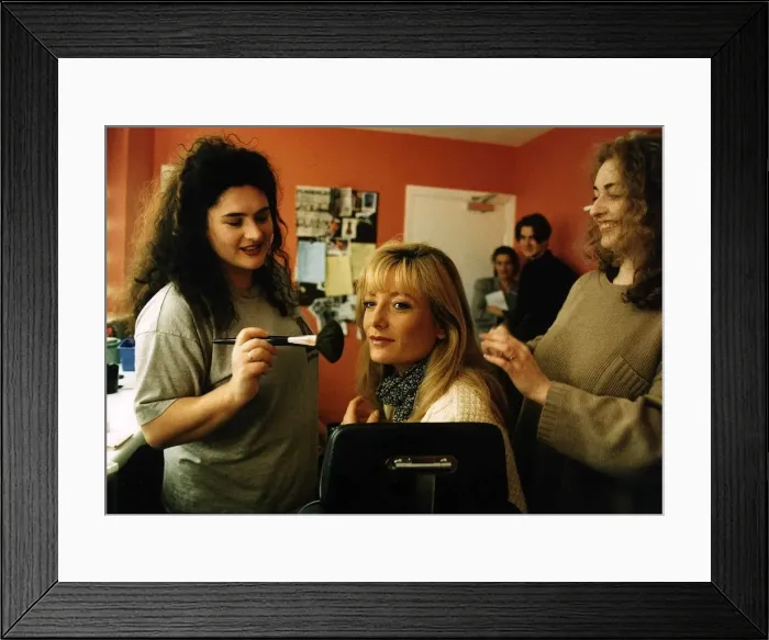 Framed Print : Gaby Roslin TV Presenter of Channel Four Big Breakfast programme in the make up room