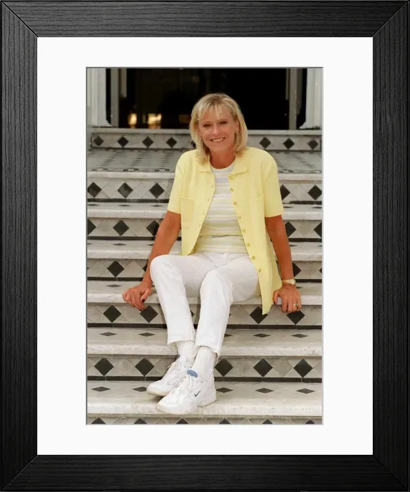 Framed Print : Sue Barker TV Presenter June 1999 Framed Print : Sue Barker TV Presenter June 1999