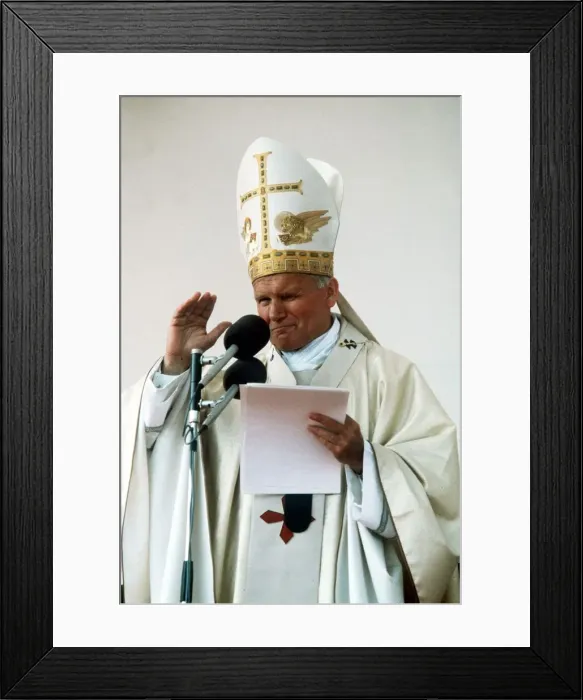 Framed Print : Pope John Paul II delivers his blessing while conducting an open air mass in Bellahouston
