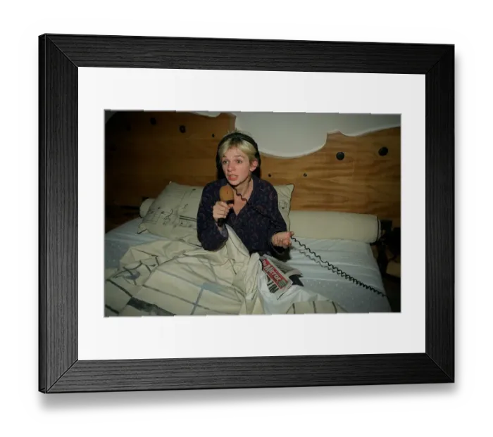 Framed Print : Zoe Ball Radio  /  TV Presenter October 1998 Presenting her radio 1 breakfast show
