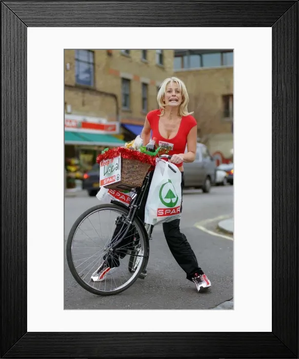 Framed Print : Ulrika Jonsson TV Presenter - December 1998 Gladiator Framed Print : Ulrika Jonsson TV Presenter - December 1998 Gladiator