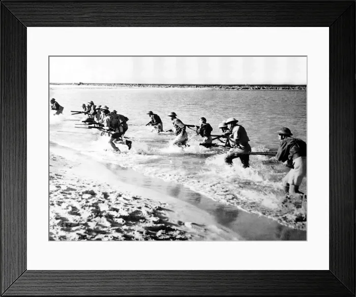 Framed Print : WW2 Soldiers practice on a beach during coastal defence exercises in the Western Desert Framed Print : WW2 Soldiers practice on a beach during coastal defence exercises in the Western Desert