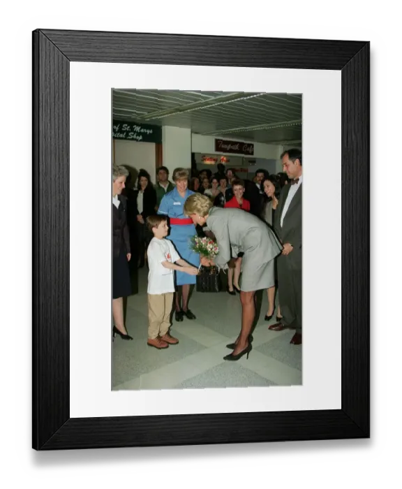 Framed Print : Diana, Princess of Wales, arrives at St. Marys Hospital in Paddington Framed Print : Diana, Princess of Wales, arrives at St. Marys Hospital in Paddington