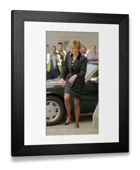 Framed Print : Diana, Princess of Wales at Heathrow airport for her flight to New York Framed Print : Diana, Princess of Wales at Heathrow airport for her flight to New York