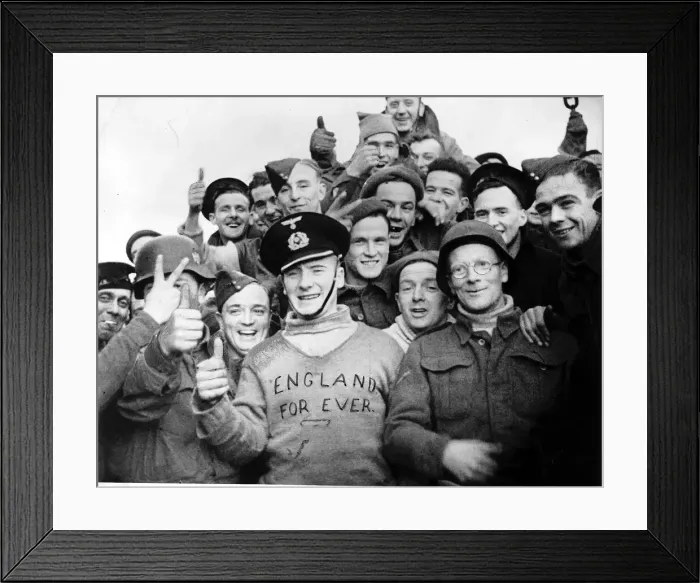 Framed Print : British forces return from Vaagso Island Norway after striking at German coastal defences Framed Print : British forces return from Vaagso Island Norway after striking at German coastal defences
