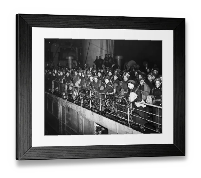 Framed Print : Soldiers smile and wave as they sail to France and the WW2 invasion of Europe. 1944 Framed Print : Soldiers smile and wave as they sail to France and the WW2 invasion of Europe. 1944