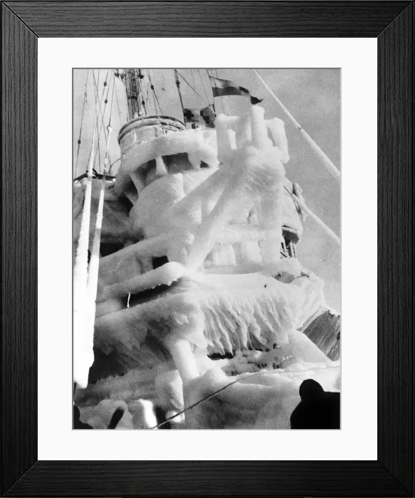 Framed Print : WW2 British ship covered in ice during a North Atlantic patrol. 1943