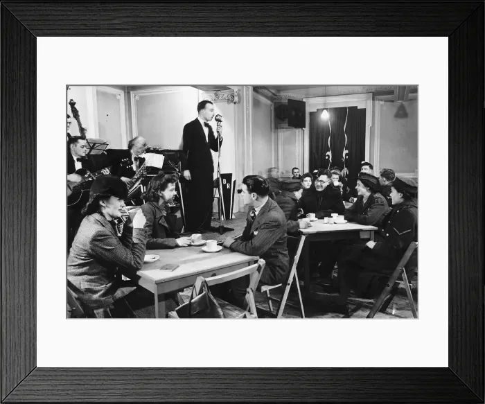 Framed Print : Entertainment in a blacked-out cafe in Rotherham Yorkshire during WW2 1944