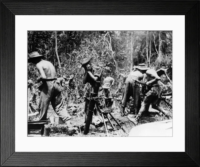 Framed Print : WW2 British soldiers in drive on Nawchi, Burma. Three Inch mortar detachment