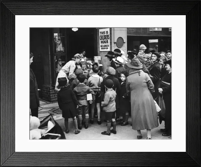 Framed Print : WW2 Childrens Hour at 4pm May 1942 Palmers Green north London Only children