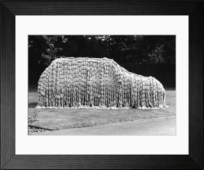 Framed Print : Butcher Dave Kersey is the world champion sausage maker His sausages seen here