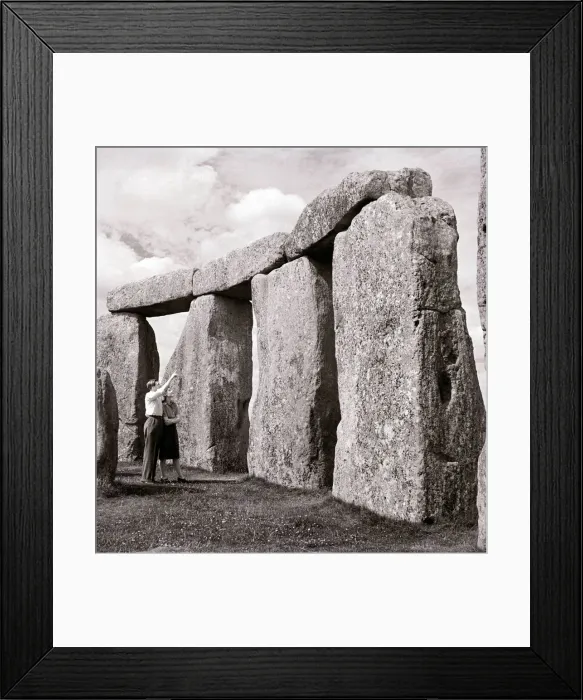 Framed Print : One of Britains most famous and mysterious ancient monuments