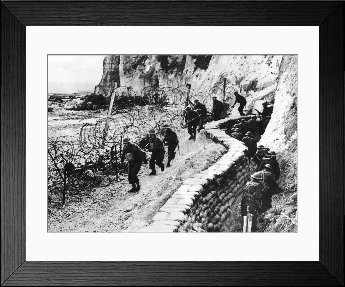 Framed Print : British troops patrol beaches as part of the British coastal defences during WW2 1941