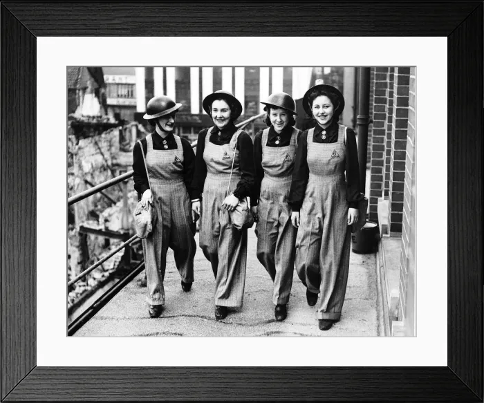 Framed Print : Women from the Fire Watching Service in Falmouth Cornwall in their uniforms