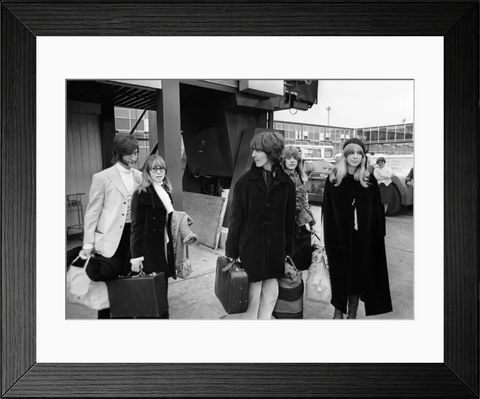Framed Print : Beatles singer songwriter John Lennon with wife Cynthia Framed Print : Beatles singer songwriter John Lennon with wife Cynthia