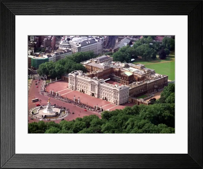 Framed Print : Buckingham Palace August 1993 Framed Print : Buckingham Palace August 1993
