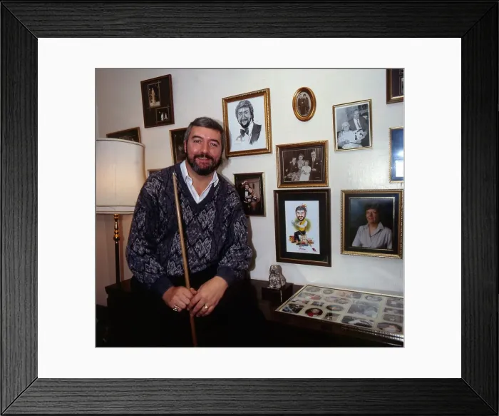 Framed Print : John Virgo snooker player at home October 1987 Framed Print : John Virgo snooker player at home October 1987