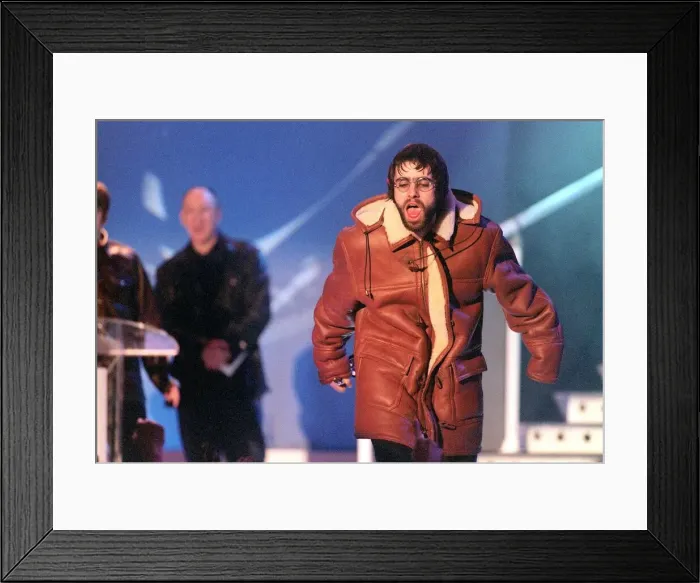 Framed Print : The Brit Awards February 1996 Best British Group : Oasis Best British Video