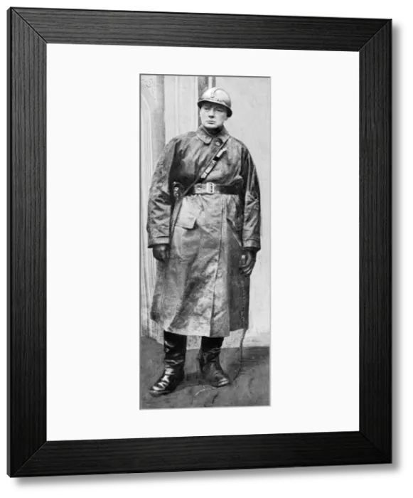 Framed Print : Winston Churchill 1916 in Army uniform Framed Print : Winston Churchill 1916 in Army uniform