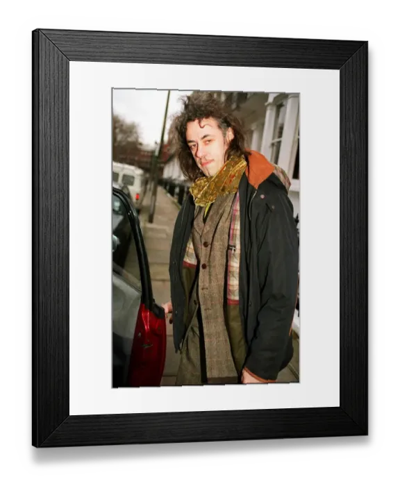 Framed Print : Bob Geldof leaves his Chelsea home after he reported his estranged wife Paula Yates to