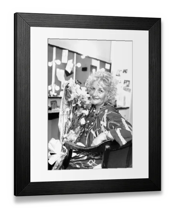 Framed Print : Jean Boht actress sits in dressing room holding bouquet of flowers May 1989