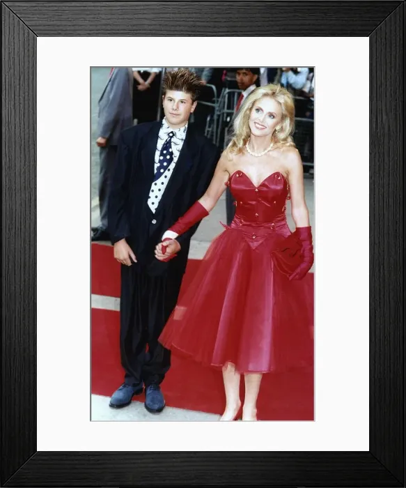 Framed Print : Britt Ekland and son arrive at Premiere of Licence to Kill June 1989