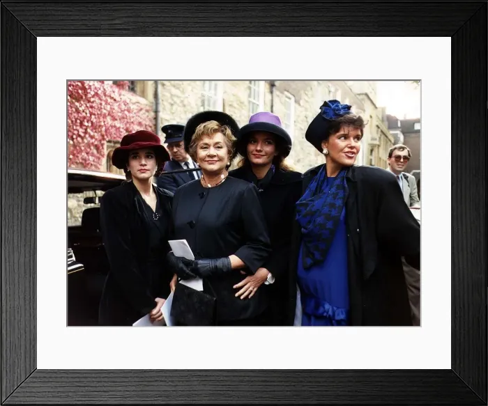 Framed Print : Lord Olivier actor whose memorial service was attended by Joan Plowright Framed Print : Lord Olivier actor whose memorial service was attended by Joan Plowright