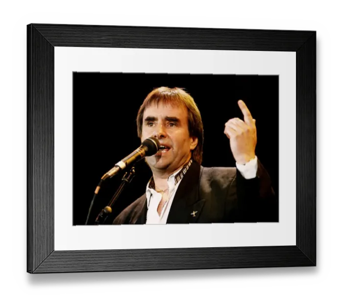 Framed Print : Chris De Burgh singer and songwriter performing at the Kurdism Concert in 1991 Framed Print : Chris De Burgh singer and songwriter performing at the Kurdism Concert in 1991