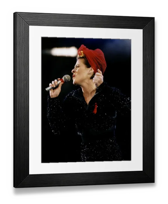 Framed Print : Lisa Stansfield Singer Framed Print : Lisa Stansfield Singer