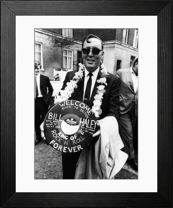 Framed Print : Bill Haley American Rock and Roll singer The Comets Framed Print : Bill Haley American Rock and Roll singer The Comets