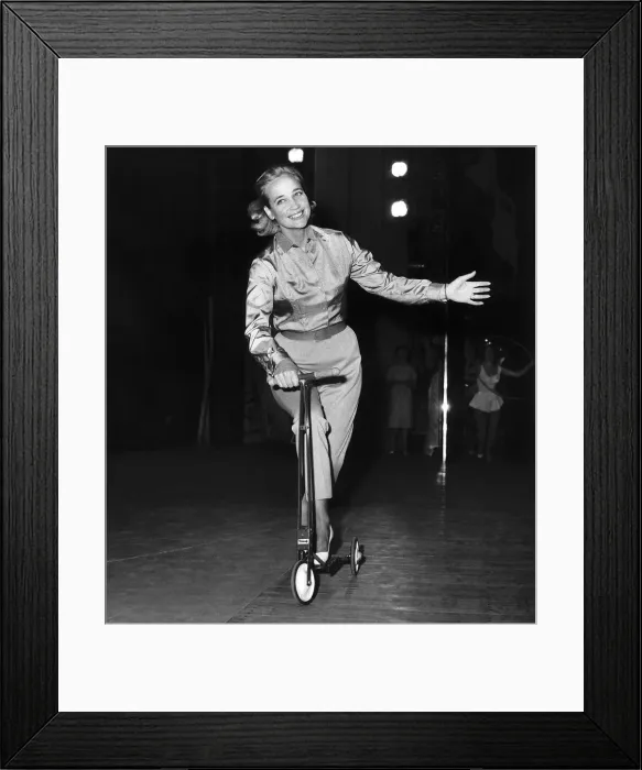 Framed Print : Sylvia Syms Actress on her little Scooter - July 1960 Framed Print : Sylvia Syms Actress on her little Scooter - July 1960