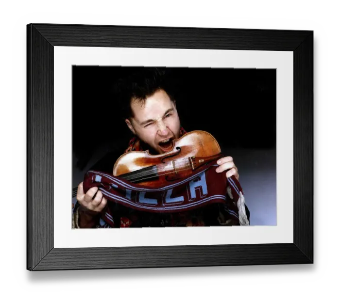 Framed Print : Nigel Kennedy violinist, December 1989