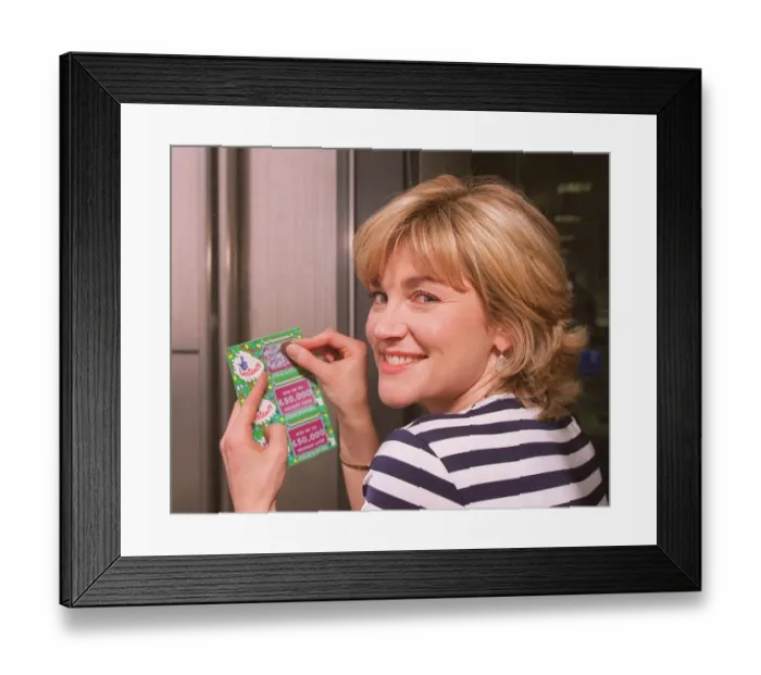 Framed Print : Anthea Turner TV Presenter Daily Mirror National Lottery Scratchcards Competition Framed Print : Anthea Turner TV Presenter Daily Mirror National Lottery Scratchcards Competition