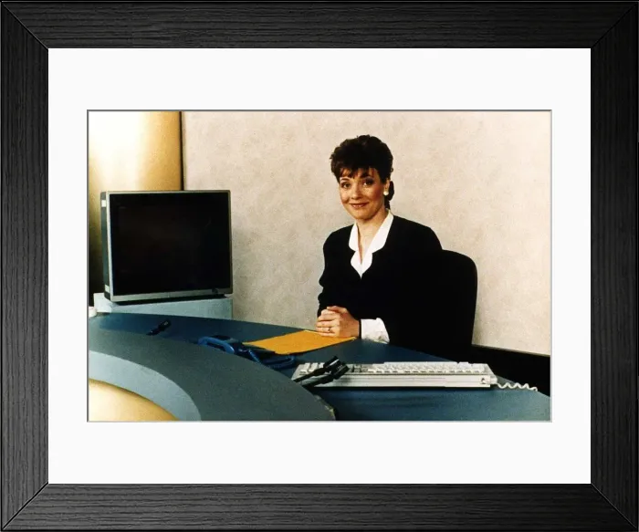 Framed Print : Fiona Armstrong TV Presenter and News reader former GMTV presenter DBase Framed Print : Fiona Armstrong TV Presenter and News reader former GMTV presenter DBase