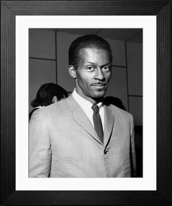 Framed Print : Chuck Berry pictured at Pye recording studios, Cumberland Place. 25th May 1964