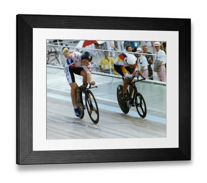 Framed Print : Chris Boardman winning the Olympic Pursuit Gold Medal as he passes the German 1992
