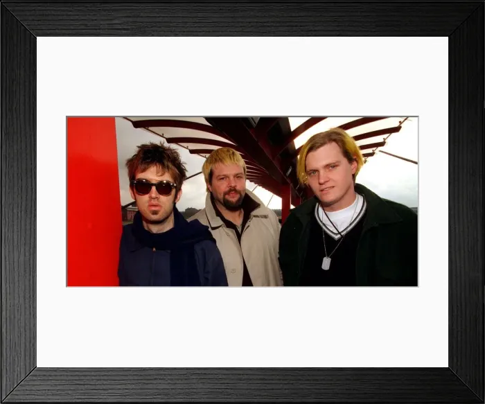 Framed Print : The Eels American pop group in Glasgow covered walkway Scottish Exhibition Centre 1997 Framed Print : The Eels American pop group in Glasgow covered walkway Scottish Exhibition Centre 1997