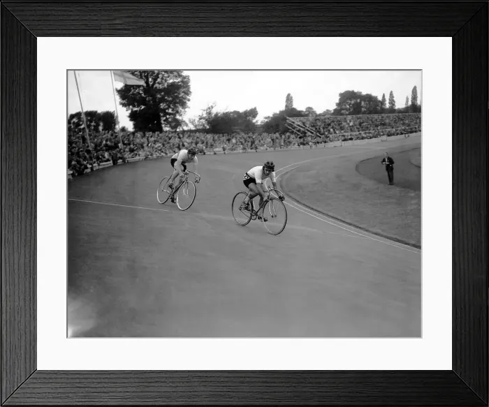 Framed Print : Cycling at Herne Hill, London Olympics 1948, 4th August 1948 Framed Print : Cycling at Herne Hill, London Olympics 1948, 4th August 1948