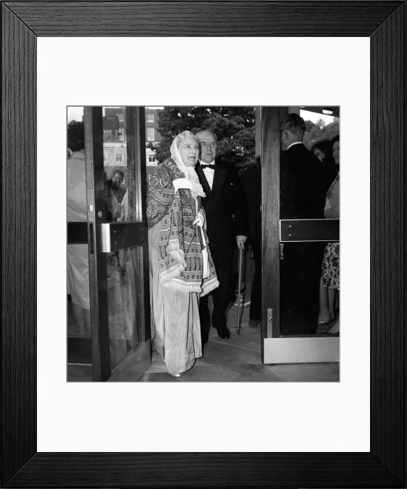 Framed Print : Sybil Thorndike & husband June 1965 at the opening of the Yvonne Arnaud theatre Framed Print : Sybil Thorndike & husband June 1965 at the opening of the Yvonne Arnaud theatre