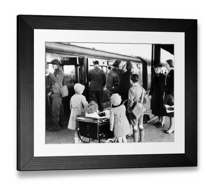 Framed Print : British soldier says goodbye to his family at English station Framed Print : British soldier says goodbye to his family at English station