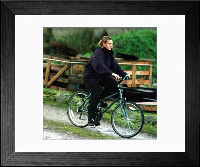 Framed Print : Kate Winslet actress Nov 1998 on honeymoon in the Scottish Highlands on the way back Framed Print : Kate Winslet actress Nov 1998 on honeymoon in the Scottish Highlands on the way back