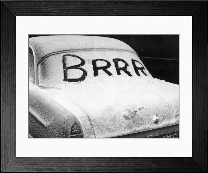 Framed Print : NOT AVAILABLE FOR GREETINGS CARDS Snow message reflecting the cold weather