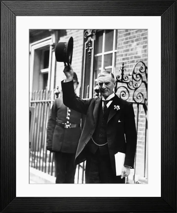Framed Print : Neville Chamberlain acknowledges the crowd outside no 10 Downing st Framed Print : Neville Chamberlain acknowledges the crowd outside no 10 Downing st