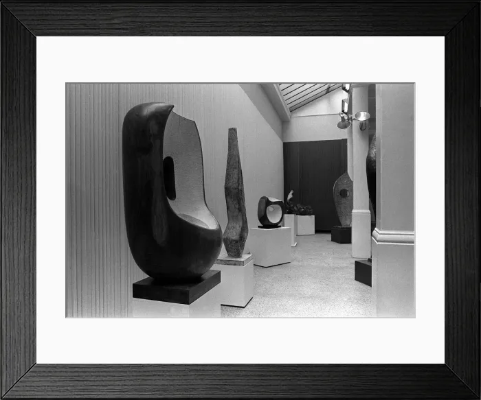Framed Print : Barbara Hepworth Artist and Sculpture - May 1962 an exhibition of her Sculptures