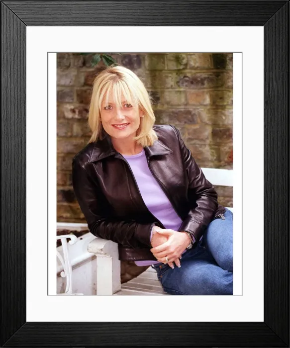 Framed Print : Gaby Roslin TV Presenter in May 1999. For the Nina Myskow interview Framed Print : Gaby Roslin TV Presenter in May 1999. For the Nina Myskow interview