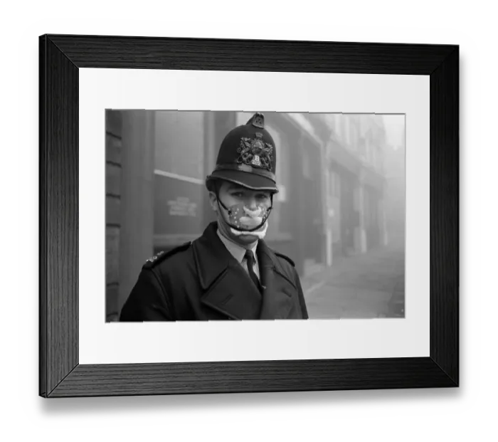 Framed Print : Policeman in smog mask December 1962 PC John Finn from Snow Hill Police Station in Framed Print : Policeman in smog mask December 1962 PC John Finn from Snow Hill Police Station in