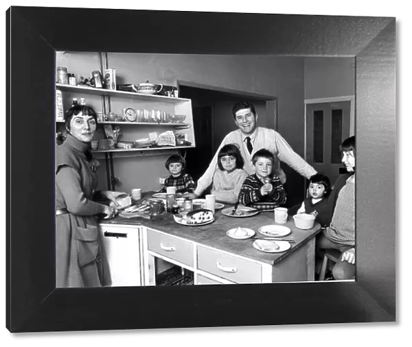 Robert Arnold and his actress wife June Brown January 1968 with their 5 children